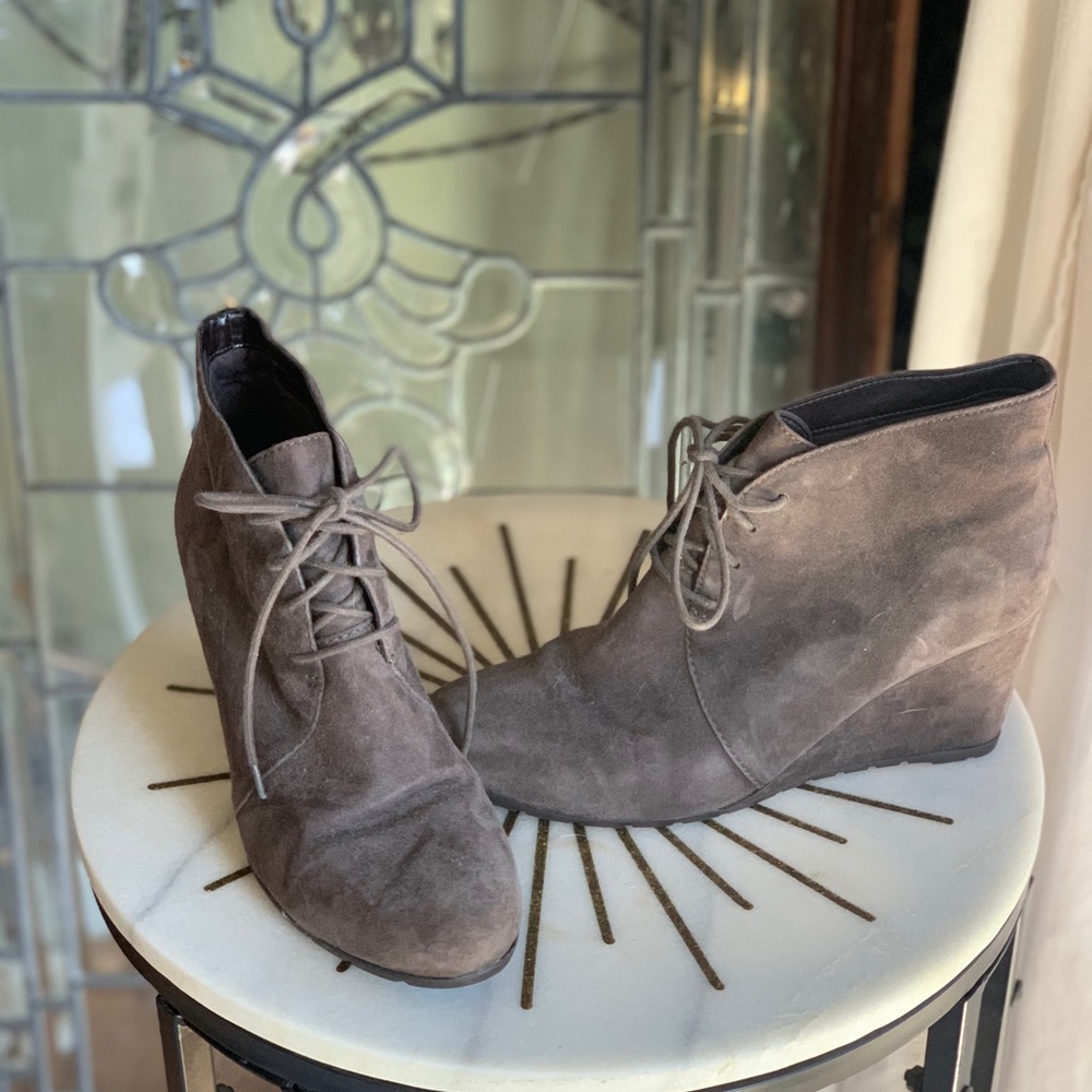 clarks suede wedge booties!